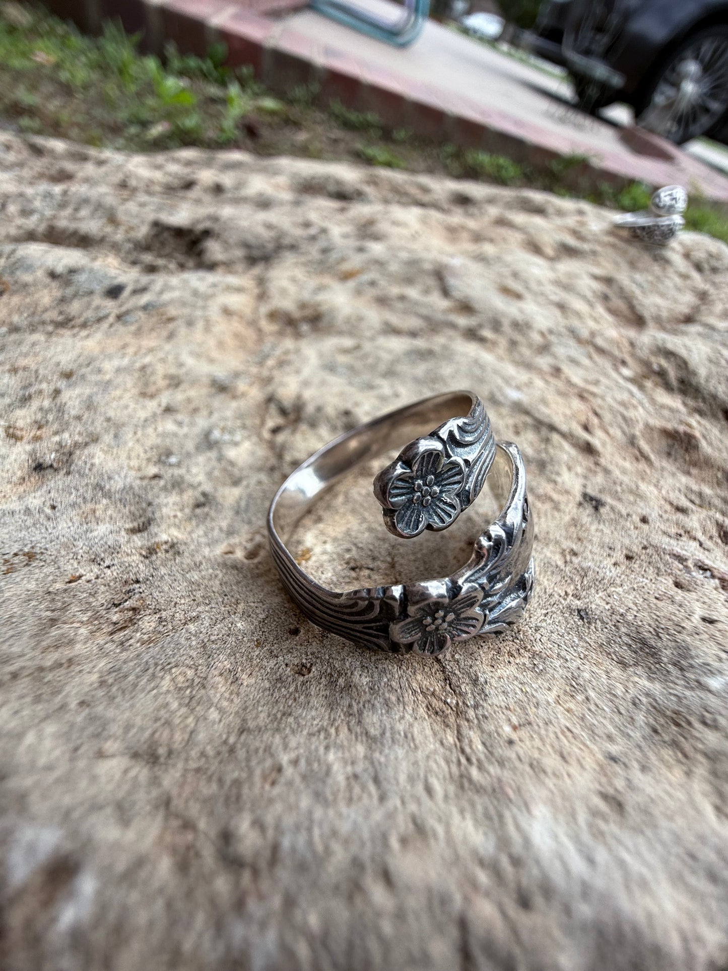 .925 silver band spoon ring